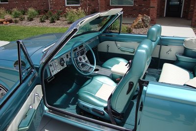 Valiant interior 2018.jpg