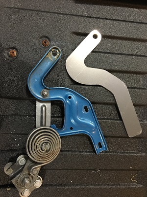 New hood  hinge.JPG