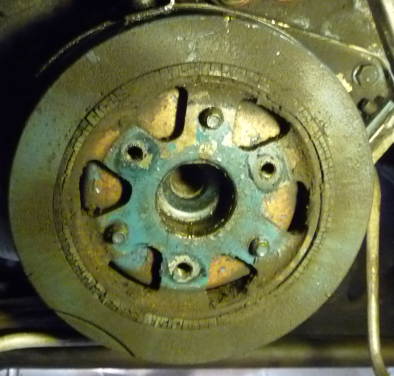 front of vibration damper, ready to pull SL6org.jpg